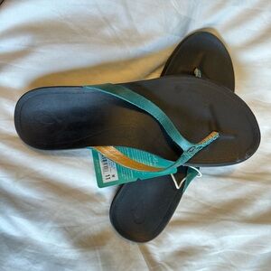 Olukai Ho'opio Leather Flip Flop - Women's